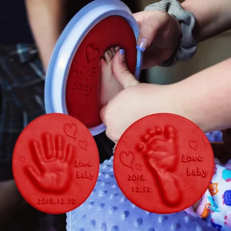 Kit de Impressão de Mãozinhas e Pezinhos - 👶✨ Baby Clay Handprint: Crie Lembranças Eternas